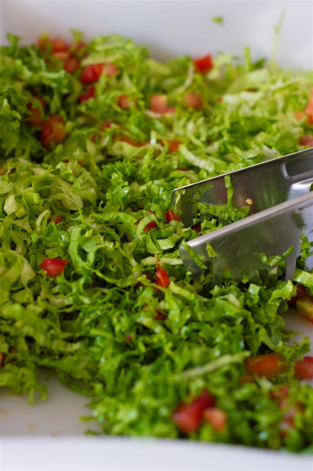 Preparando a salada na hora